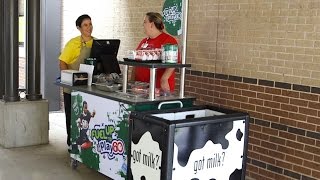 MacArthur High School Breakfast Cart