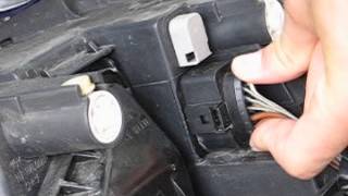 Audi Headlight Harness Clip Removal