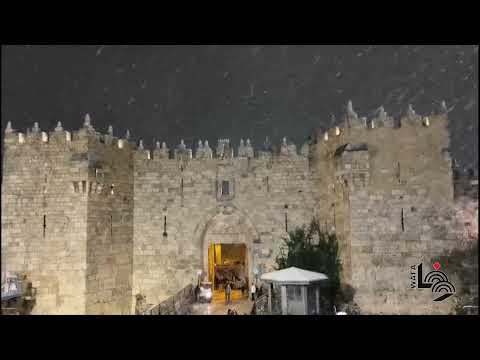 تساقط الثلوج في مدينة القدس المحتلة