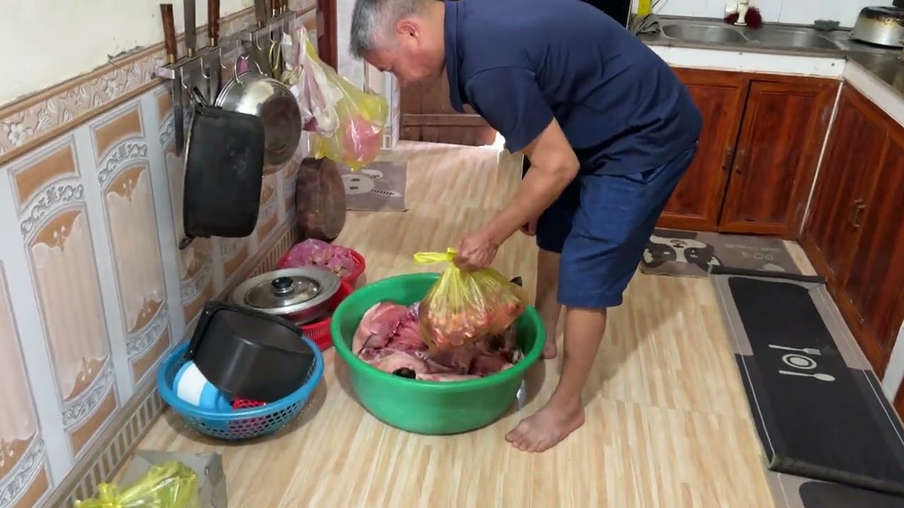 Bá Ký Đuổi Bố Con Anh Còi Về 