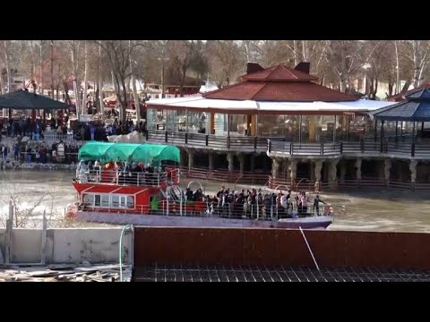 Dozens killed as ferry sinks in north Iraq