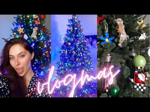 decorating the tree at 3AM *vlogmas day 7*