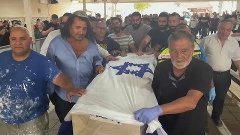 شاهد: تشييع تونسي إسرائيلي قُتل بالهجوم على كنيس يهودي في جربة