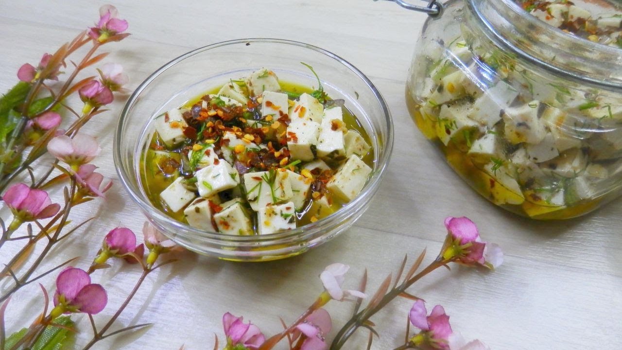 سلطة جبن مع التوابل والأعشاب وبنكهة زيت الزيتون- مخلل الجبن الأبيض | cheese SALAD