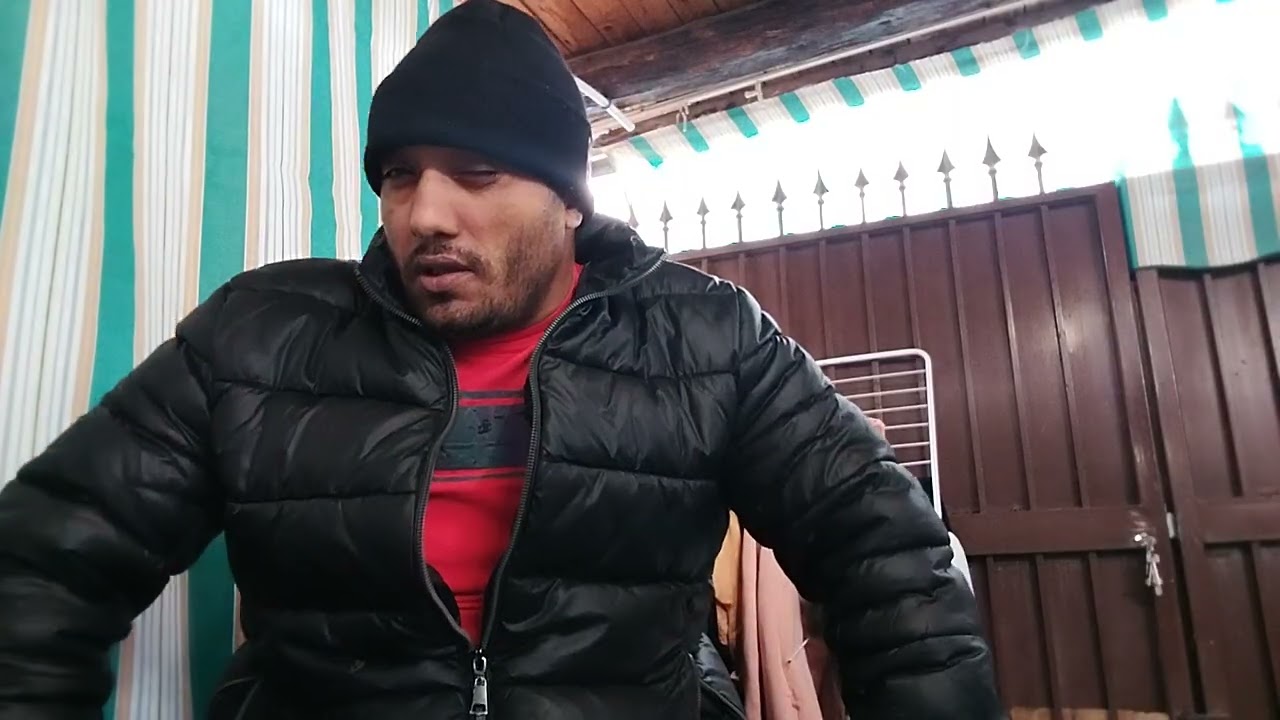 GAESTI PART 5...CUM ERA SA MA BAGE MOXU LA CURATENIE