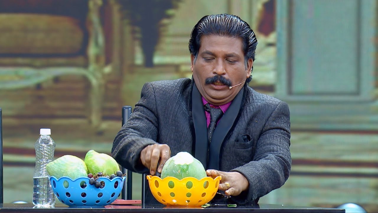 ശതകോടീശ്വരനാണേ..പപ്പായയേ കഴിക്കൂ😂😂