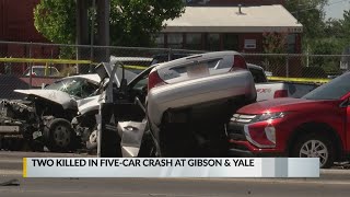 Two dead following multi-vehicle crash in southeast Albuquerque