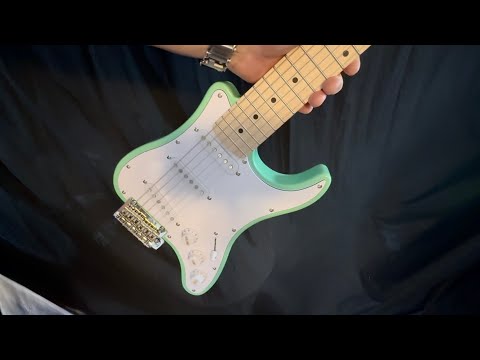 Travelcaster - Unboxing - Traveler Guitar - YouTube