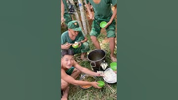 Bửa cơm nơi rừng núi biên cương của anh em bộ đội #respect #bodoivietnam #quandoivietnam #short