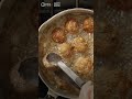 How to make classic Italian meatballs 🍅 #shorts