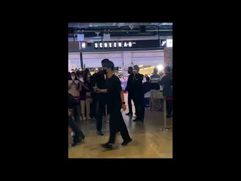 Blackpink Jisoo and Rosé at movie premier of Hunt