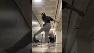 Polisler Geldi Yat Yat Di̇ooorrr