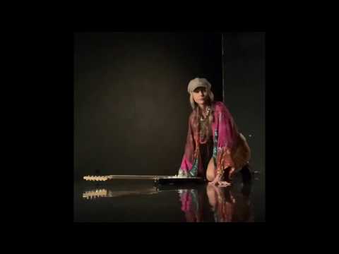 Passion Feels/ Burning the guitar/Jimi Hendrix