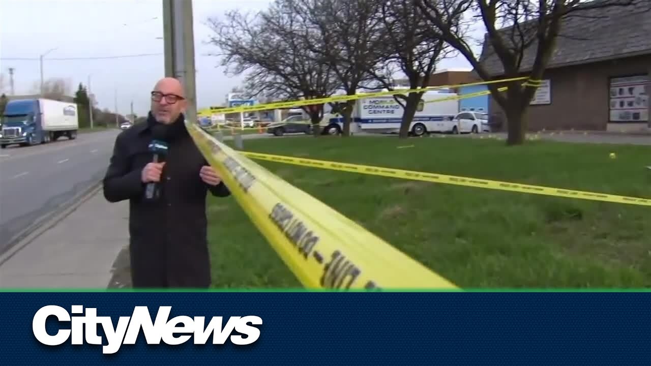 Brampton shooting leaves man dead, police on the hunt for suspect - YouTube