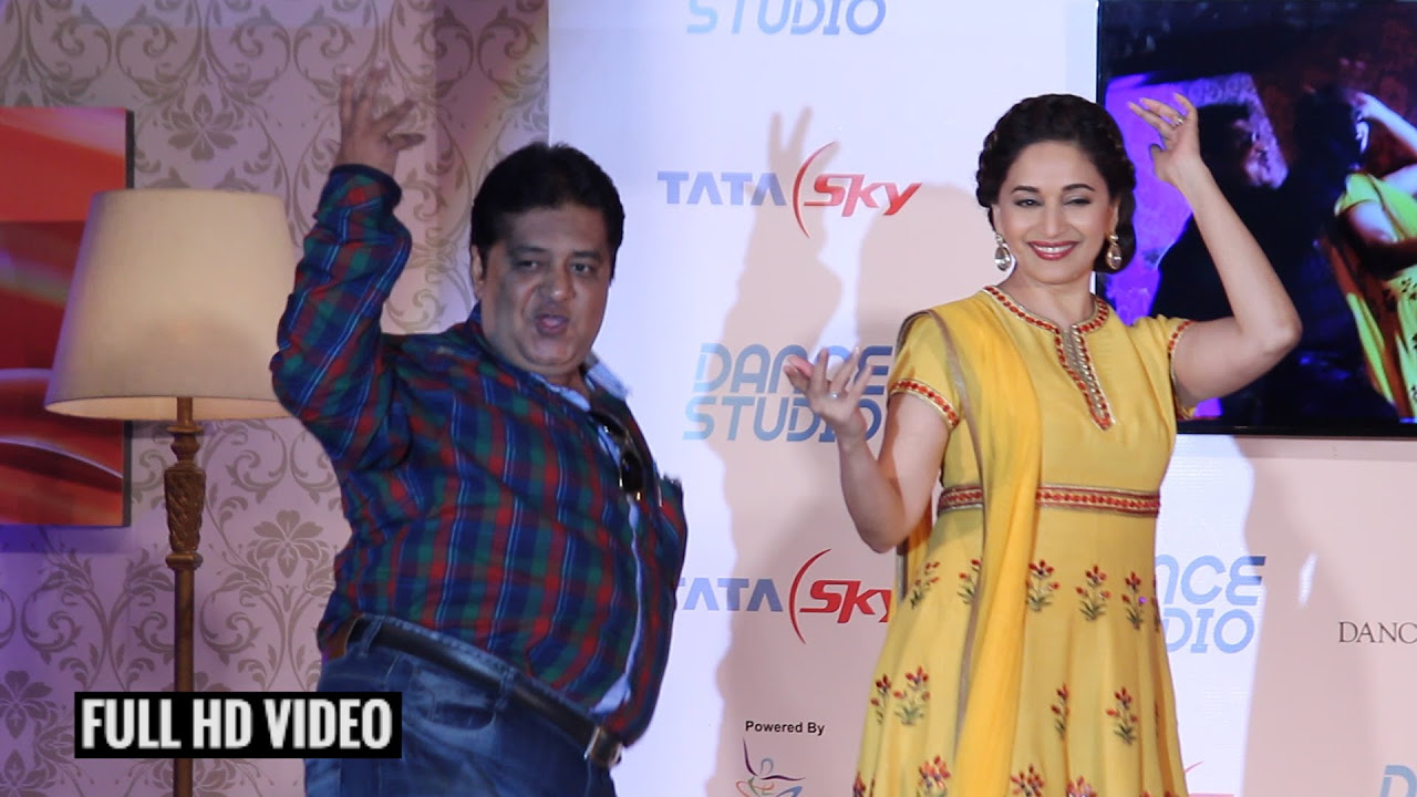 Contestants Crazy Dance With Madhuri Dixit  Hilarious Dancing Moves
