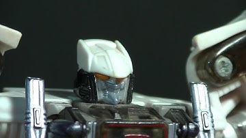 Transformers Robots In Disguise: Deluxe Class Prowl Review