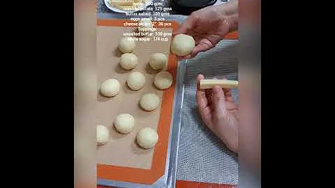 Vlog #2 Cheese Roll with mashed potato  by Mildred...