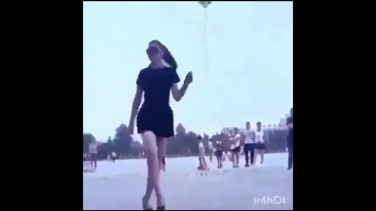 казашка танцует. девушка на каблуках танцует шафл. цин цин танцует красавица. девушка танцует на площади. цин цин танцует шафл.