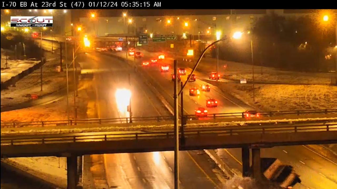 [HORROR] Box Truck Crashes Into Overpass Beams Then Multiple Distracted ...
