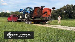 How to load & transport tractor and bat wing. Hydraulic dovetail gooseneck trailer demo.