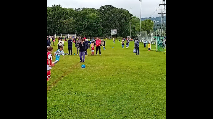 Le gardien s’est pris une balle de pompe dans le crâne🤣🤣 #foot #drole