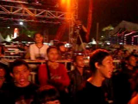 Paris Kesepian Kita Feat Melanie Subono Youtube