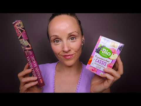 ASMR LIVESTREAM 💜 ZUSAMMEN SCHWITZEN, SHOW& TELL/ TAPPING TRIGGERS | SOFT SPOKEN — Video von WhisperingJane ASMR auf YouTube