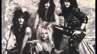 Watch Pretty Boy Floyd Junkie Girl video