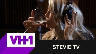 Stevie TV + Kim Zolciak: Behind The Music + VH1 Stevie TV + Kim Zolciak: Behind The Music + VH1