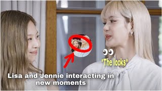 LISA AND JENNIE INTERACTING? \