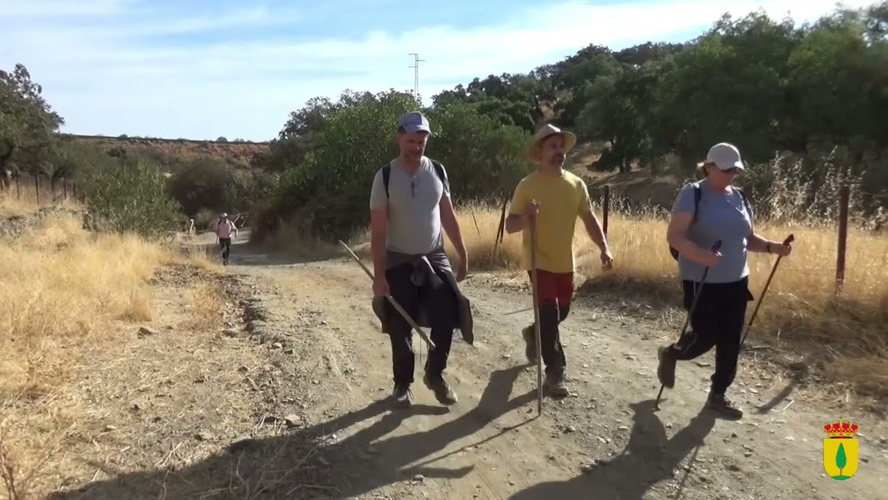 Jornada de Senderismo Día del Deporte y Día Mundial del Turismo