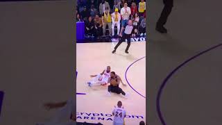 Marcus Smart strips Durant