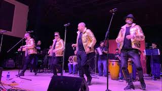 Video thumbnail of "GRUPO KARIS (NUEVO) - ROBARTE UN BESO VERSIÓN MERENGUE EN VIVO (AUDIO)"