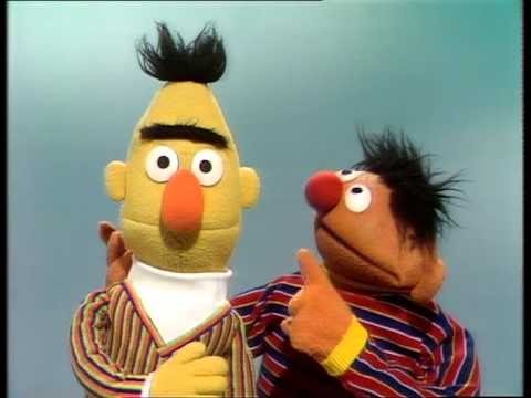 Bart et Ernest - 1 rue Sésame - Souvenirs souvenirs - YouTube