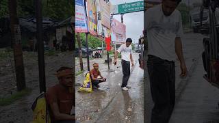 भाई की ईमानदारी तो देखो 🥹🥹 #poorpeople #shorts #adarshshukla #help #humanity