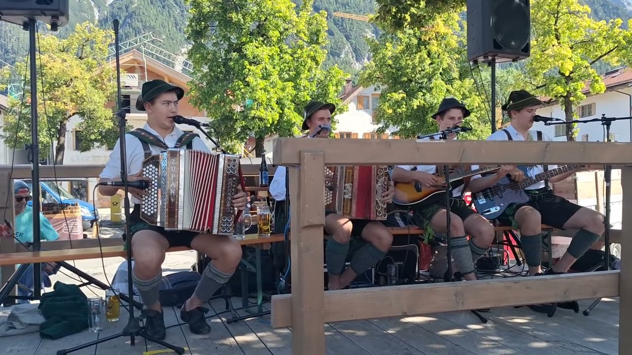 Mia song Grias Gott beinand 