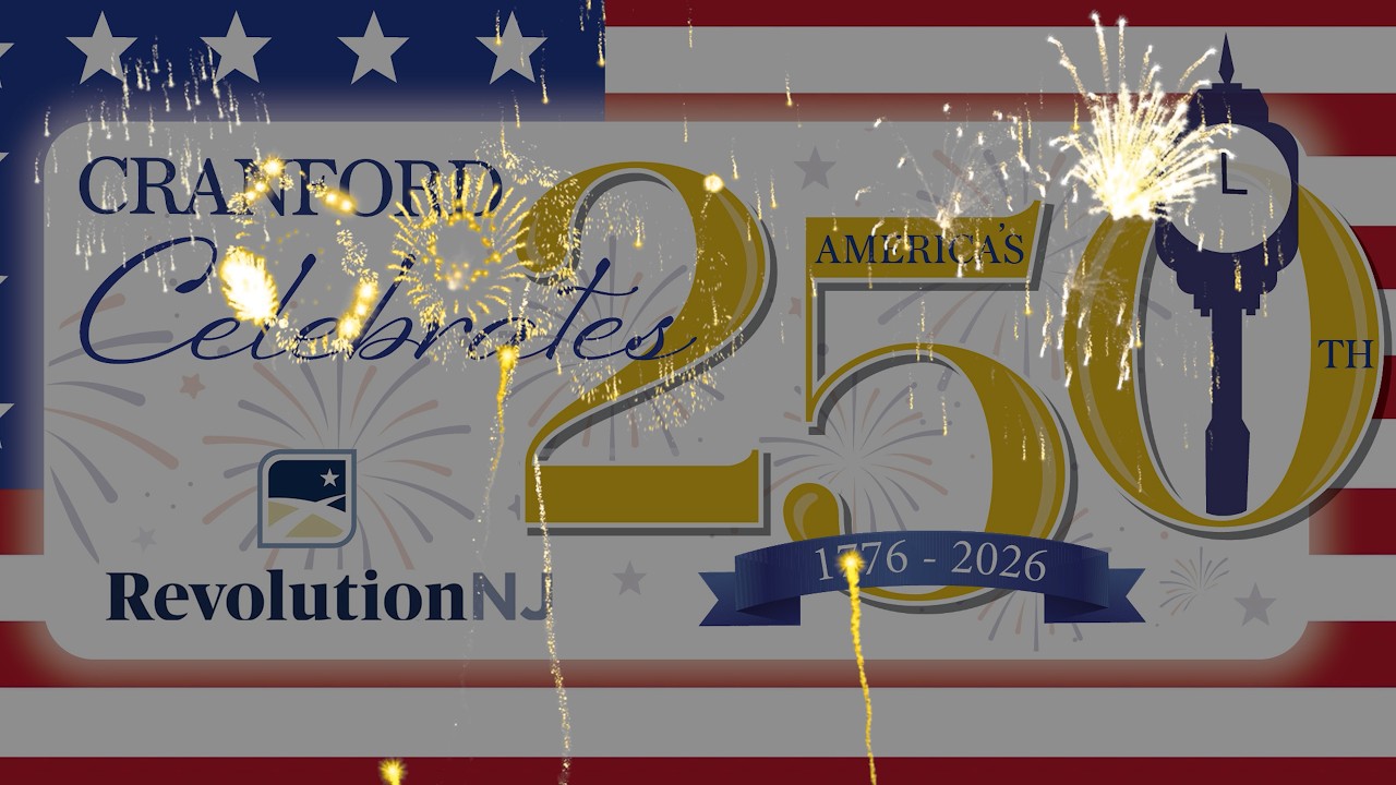 Церемония поднятия флага в честь 250-летия со дня основания Америки в Крэнфорде.