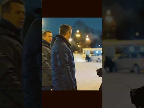 ЗАХВАТ ЗАЛОЖНИКОВ, НО ЕМУ НУЖЕН БЫЛ ТОЛЬКО МАЙОР… #криминал #фильм #новыесериалы #менты #сериал