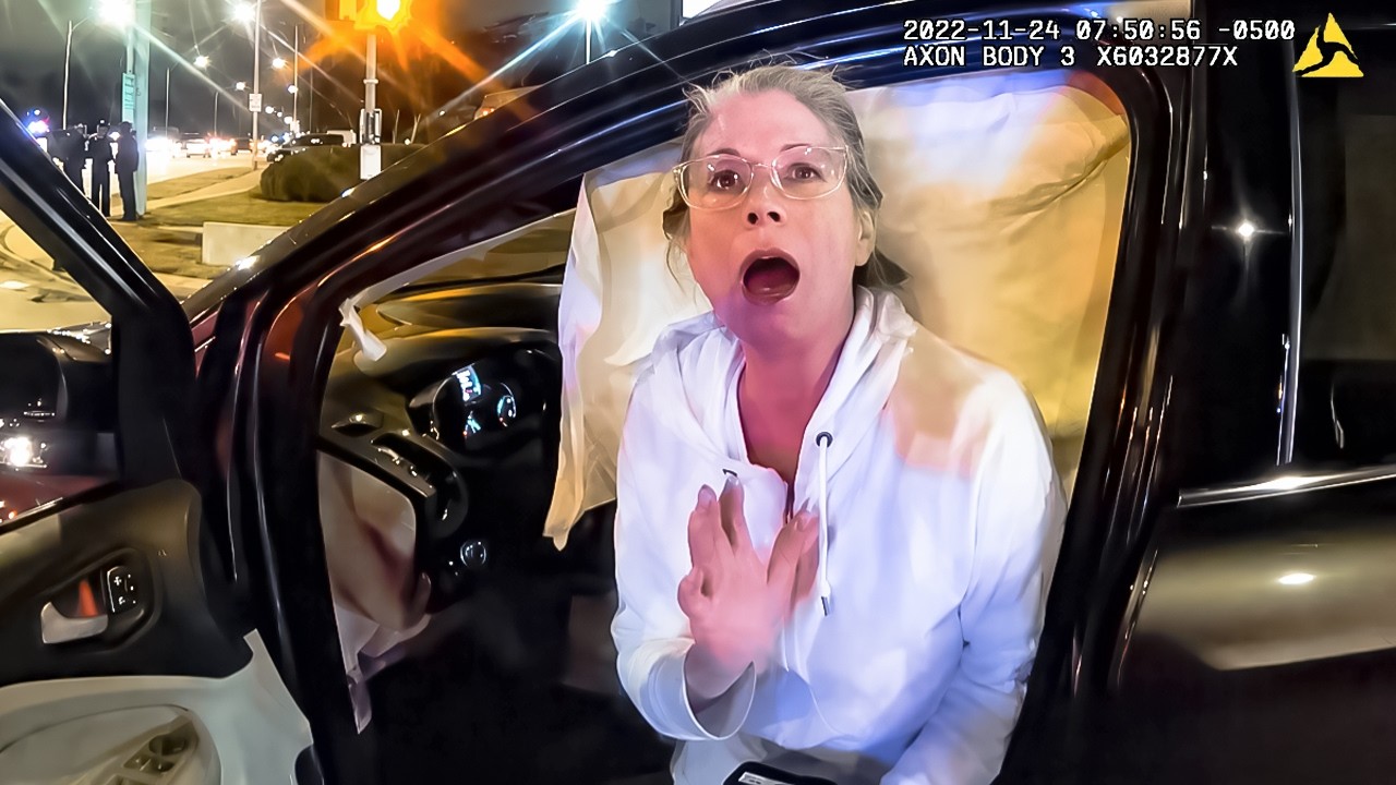 Obnoxious Karen Doesn't Realize She Just Totaled 3 Cars - YouTube