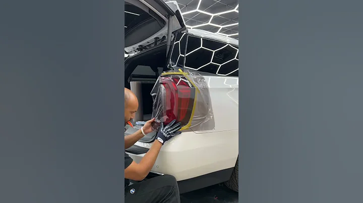 Light smoke LightWrap taillight tint for a nice subtle look. 😎 Conformable & easy to apply.