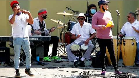 "Don't Let No One Get You Down" covered bySusana y...