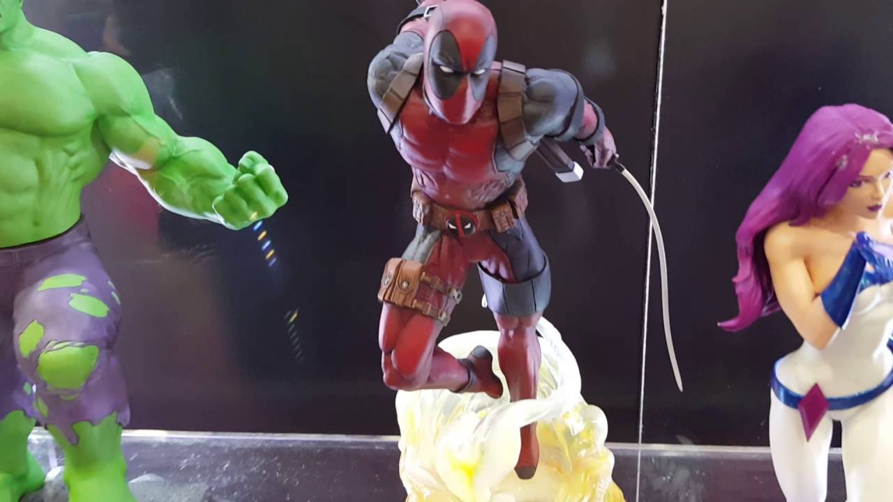 SDCC 2016 diamond select marvel statues