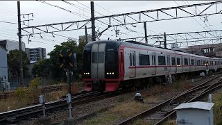 名鉄2200系2206F普通岐阜行き(間合い運用)大江駅発車と3300系3315F準急中部国際空港行き大江駅到着（2023年11月9日撮影）