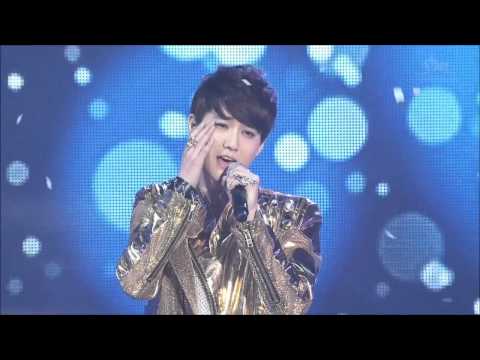 EXO-K - Into Your World (Live Showcase)