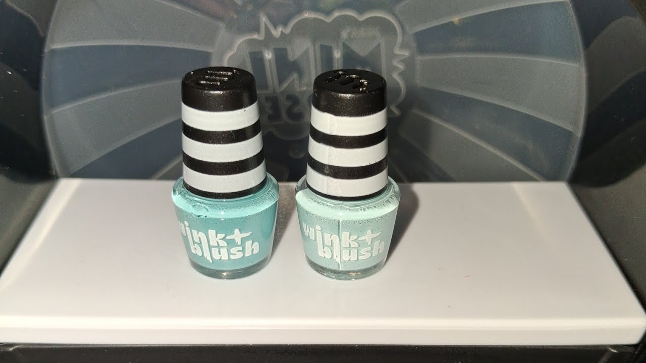 Miniverse Makeup Making Teal Nail Polish #mga #miniverse 