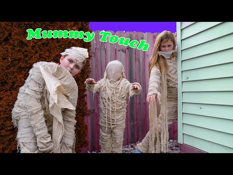 Assistant Plays Mummy