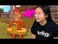 MY SISTER PLAYS ROBLOX FOR THE FIRST TIME!!