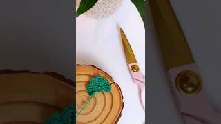 Crochet a beautiful Cloverleaf in minutes!