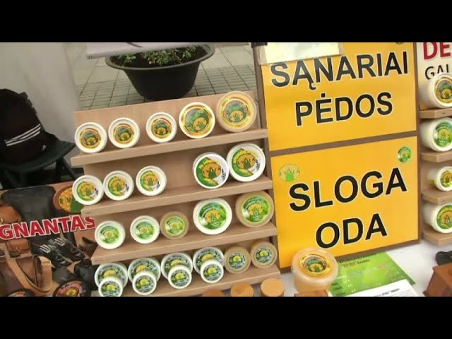 Prekeivių Ir Pirkėjų Nuotaikos Sostinės Gatvėse Vykstancioje Kaziuko Mugėje Youtube Prekeivių Ir Pirkėjų Nuotaikos Sostinės Gatvėse Vykstancioje Kaziuko Mugėje Youtube