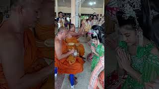 พิธีครอบเศียรครูและเจิมหน้าผากโดยท่านพระครูอุเทศธรรมประจักษ์ในงานไหว้ครูประจำปีวัดหมกแถว2567